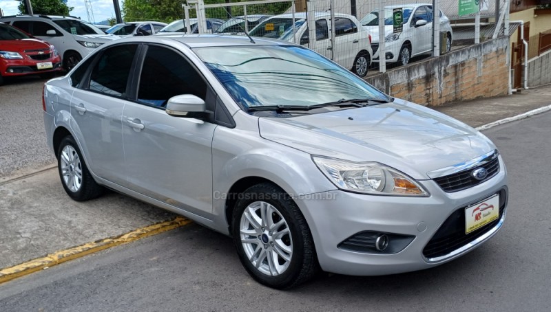 focus 2.0 glx sedan 16v flex 4p manual 2013 farroupilha