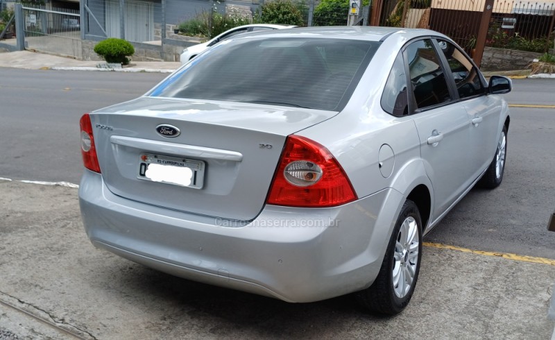 FOCUS 2.0 GLX SEDAN 16V FLEX 4P MANUAL - 2013 - FARROUPILHA