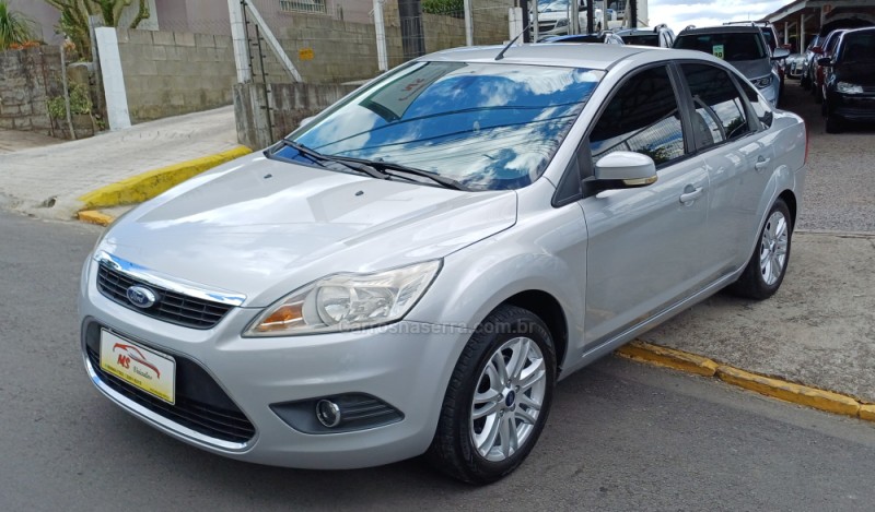 FOCUS 2.0 GLX SEDAN 16V FLEX 4P MANUAL - 2013 - FARROUPILHA