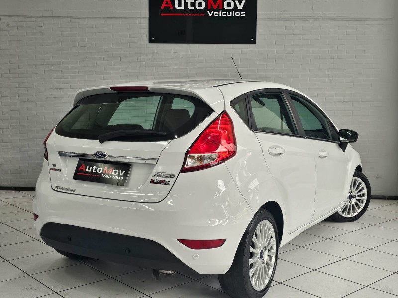 FIESTA 1.6 TITANIUM PLUS HATCH 16V FLEX 4P AUTOMÁTICO - 2014 - CAXIAS DO SUL