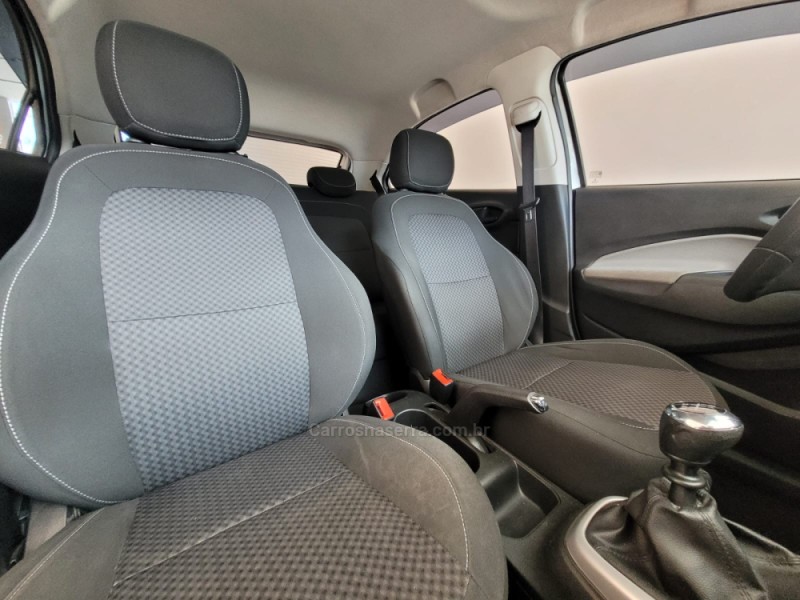 ONIX 1.4 MPFI LT 8V FLEX 4P MANUAL - 2018 - CANELA