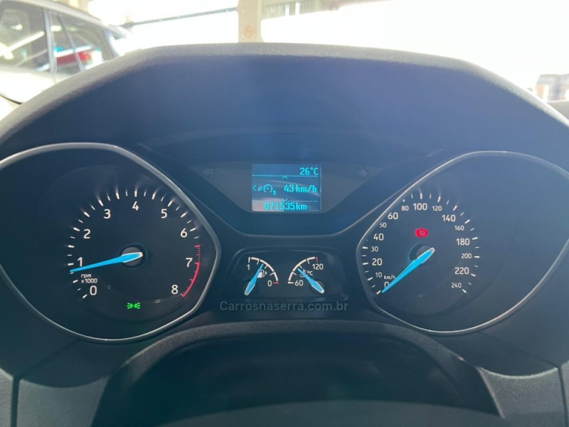 FOCUS 1.6 SE PLUS 16V FLEX 4P MANUAL - 2018 - CAXIAS DO SUL
