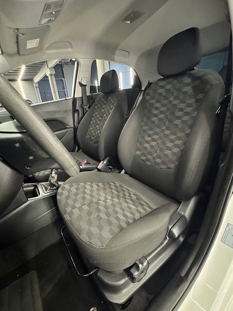 HB20 1.6 COMFORT PLUS 16V FLEX 4P MANUAL - 2016 - PASSO FUNDO