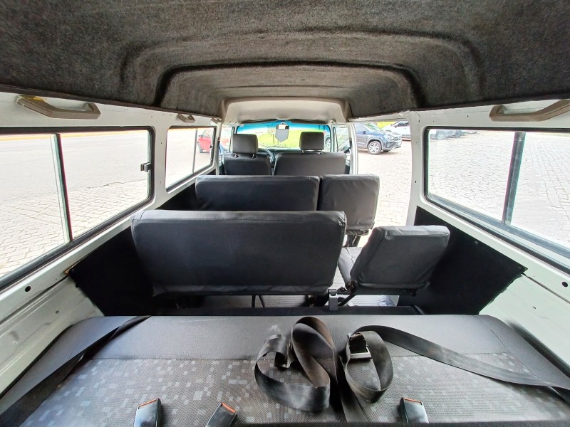 KOMBI 1.6 MI STD LOTAÇÃO 8V GASOLINA 3P MANUAL - 2005 - FLORES DA CUNHA