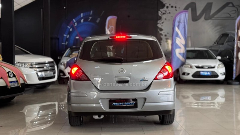 TIIDA 1.8 SL 16V FLEX 4P MANUAL - 2011 - ESTâNCIA VELHA