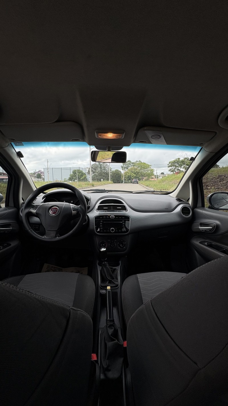 PUNTO 1.4 ATTRACTIVE ITALIA 8V FLEX 4P MANUAL - 2015 - CAXIAS DO SUL