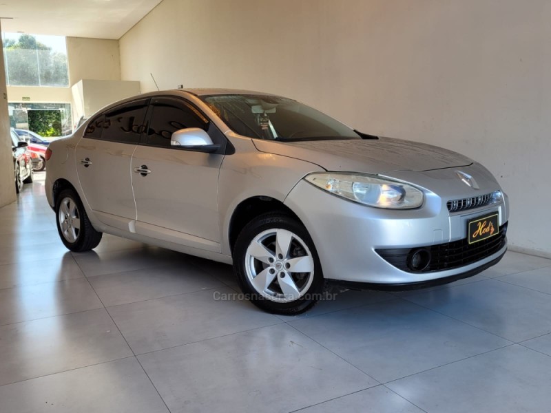FLUENCE 2.0 DYNAMIQUE 16V FLEX 4P MANUAL - 2011 - CANELA