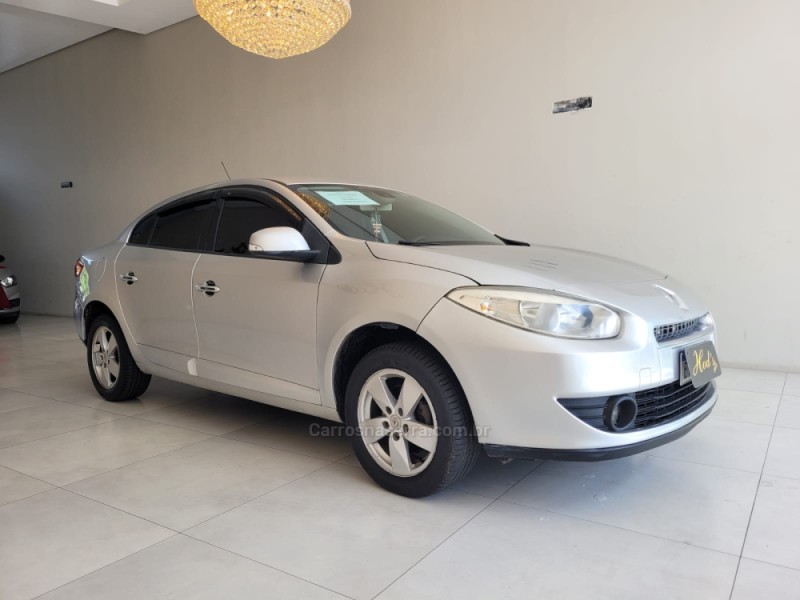 MÉGANE 2.0 DYNAMIQUE SEDAN 16V GASOLINA 4P MANUAL - 2011 - CANELA