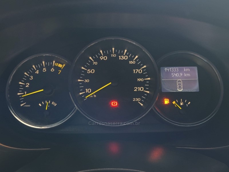 FLUENCE 2.0 DYNAMIQUE 16V FLEX 4P MANUAL - 2011 - CANELA