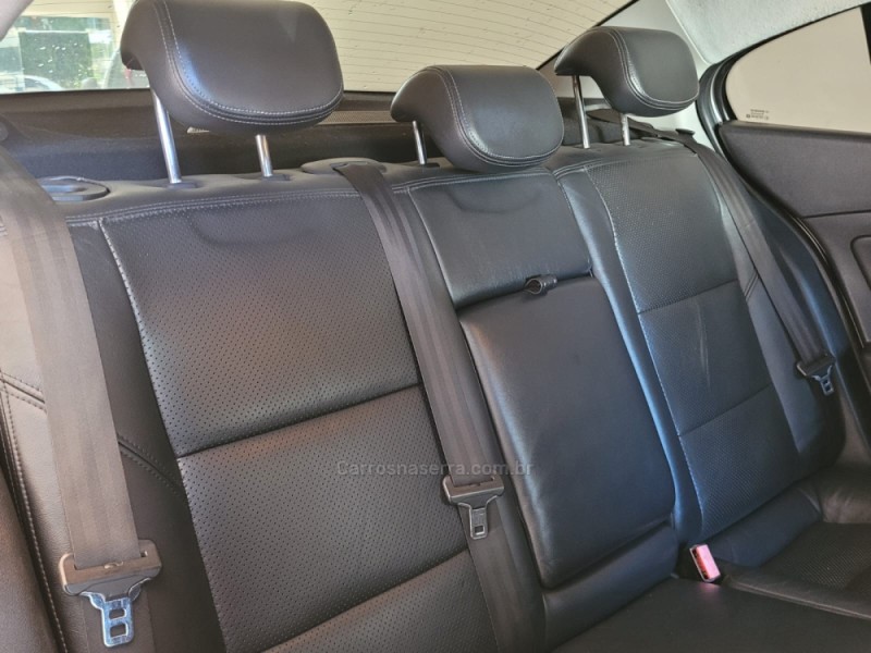 FLUENCE 2.0 DYNAMIQUE 16V FLEX 4P MANUAL - 2011 - CANELA