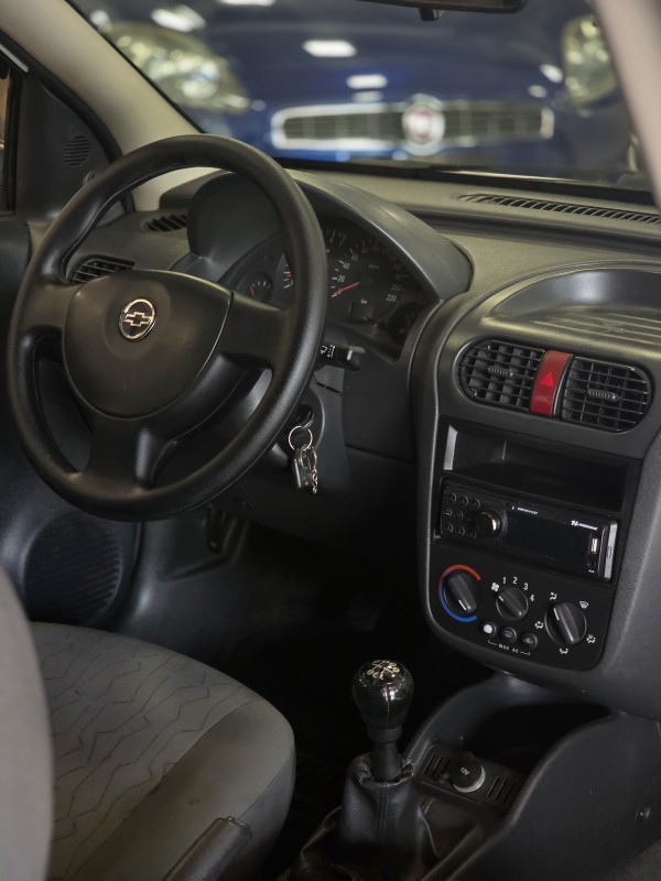 CORSA 1.0 MPFI MAXX 8V GASOLINA 4P MANUAL - 2006 - CAXIAS DO SUL