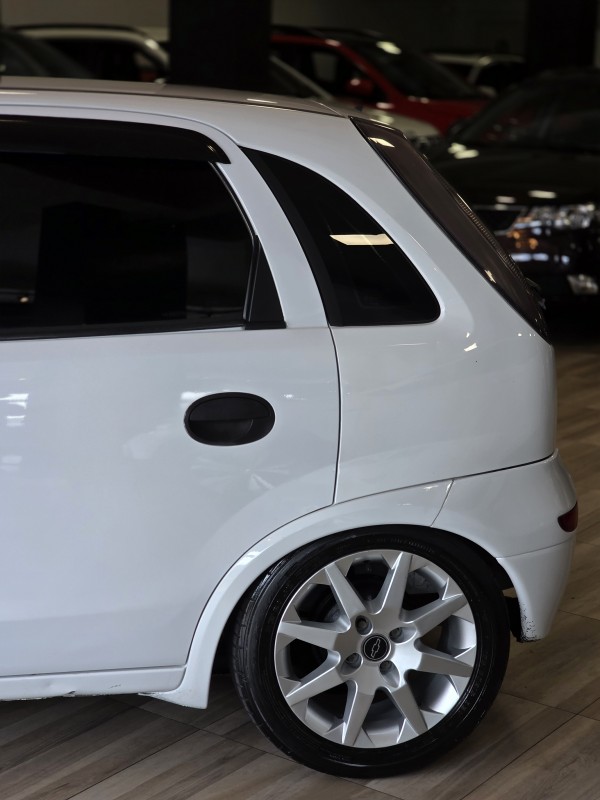 CORSA 1.0 MPFI MAXX 8V GASOLINA 4P MANUAL - 2006 - CAXIAS DO SUL