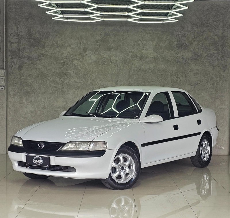 CHEVROLET - VECTRA - 1999/1999 - Branca - R$ 21.900,00