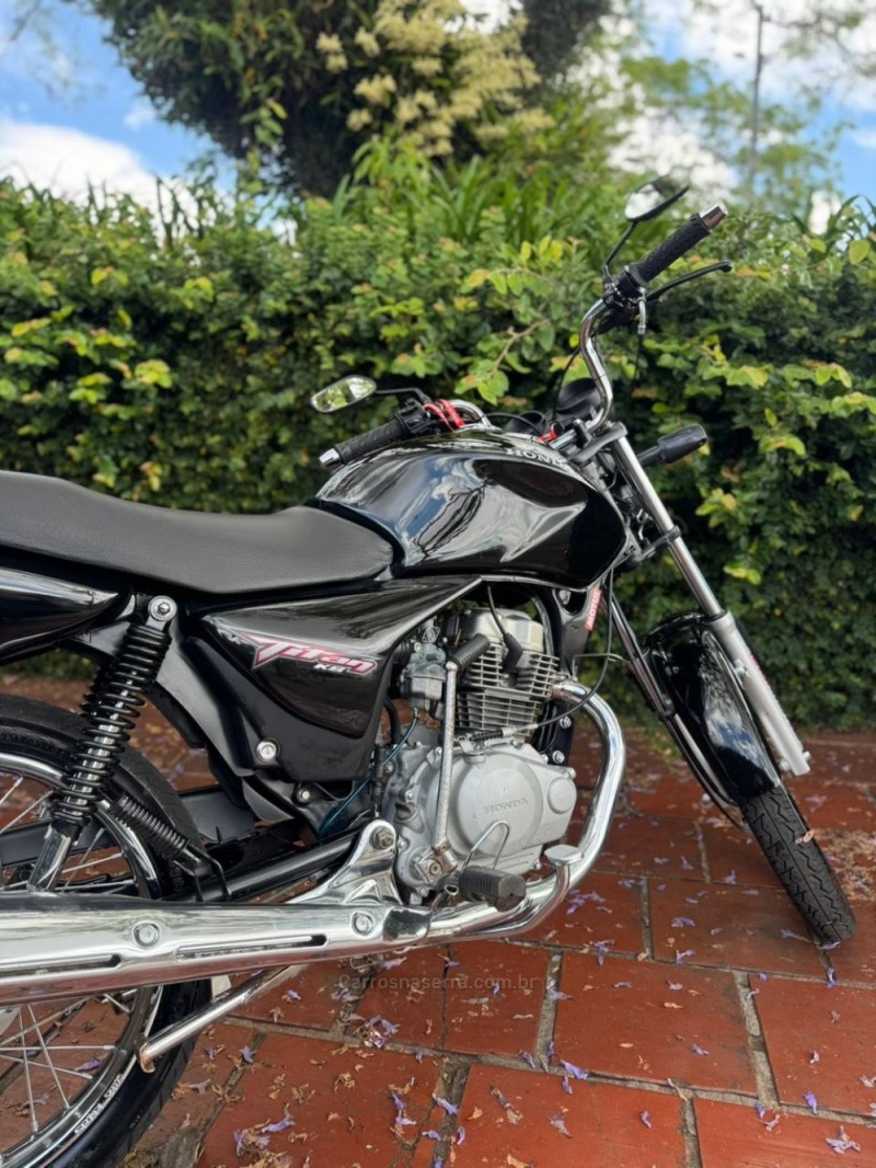 CG 150 TITAN KS - 2005 - LAJEADO