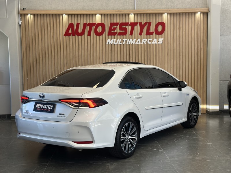 COROLLA 1.8 ALTIS PREMIUM 16V HÍBRIDO 4P AUTOMÁTICO - 2023 - ESTâNCIA VELHA