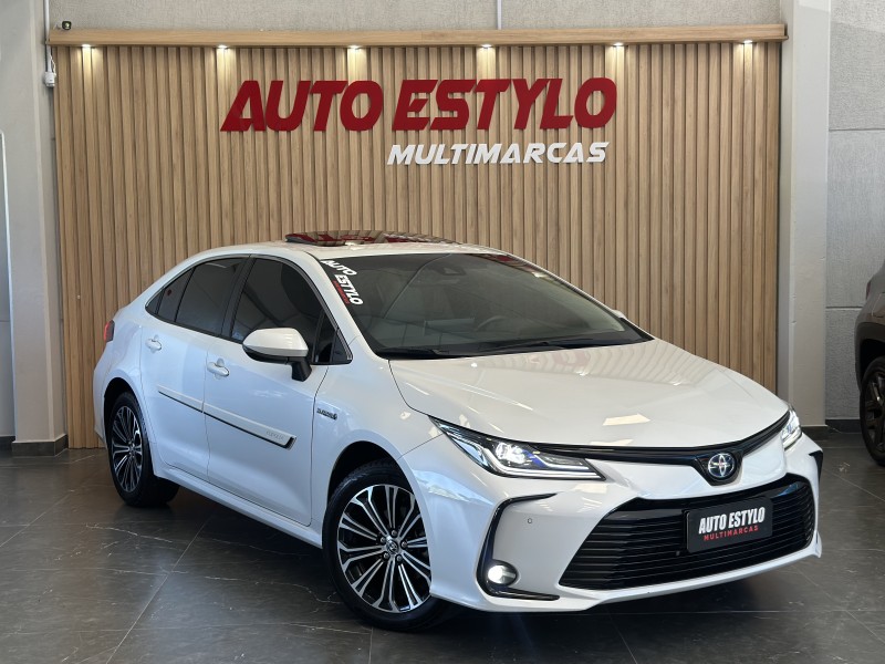 COROLLA 1.8 ALTIS PREMIUM 16V HÍBRIDO 4P AUTOMÁTICO - 2023 - ESTâNCIA VELHA