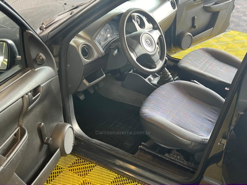 CELTA 1.0 MPFI LIFE 8V FLEX 4P MANUAL - 2009 - CAXIAS DO SUL