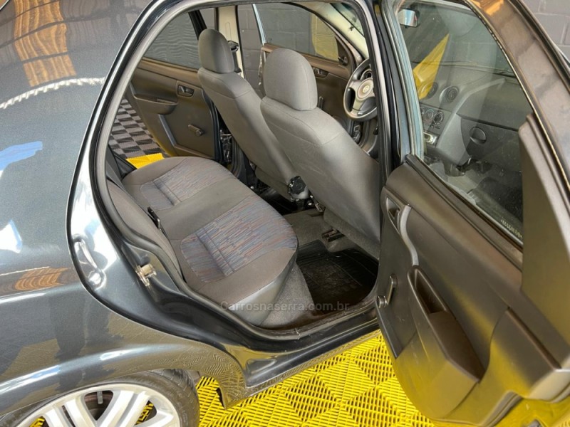 CELTA 1.0 MPFI LIFE 8V FLEX 4P MANUAL - 2009 - CAXIAS DO SUL
