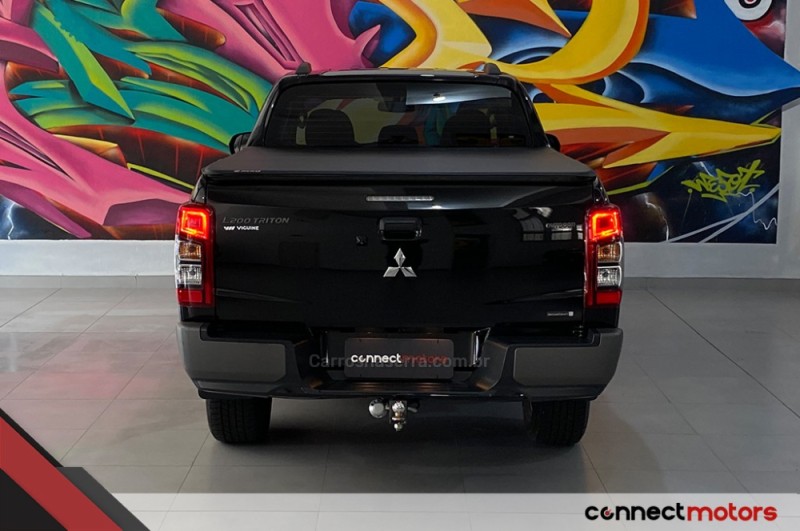 L200 TRITON 2.4 CD SPORT GLS DIESEL 4P AUTOMÁTICO - 2025 - BENTO GONçALVES