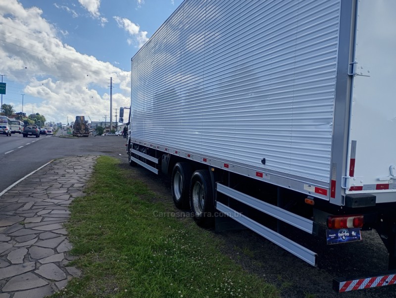 ATEGO 2430 6X2 - 2021 - FARROUPILHA