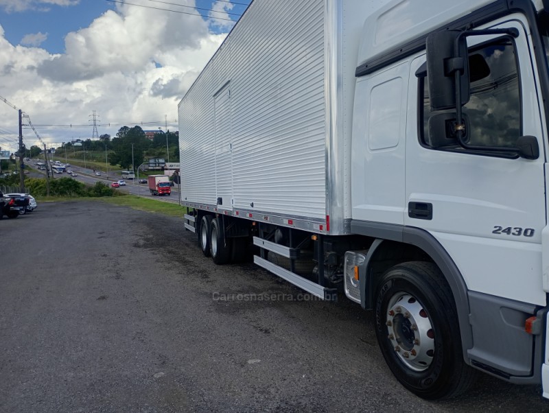 ATEGO 2430 6X2 - 2021 - FARROUPILHA