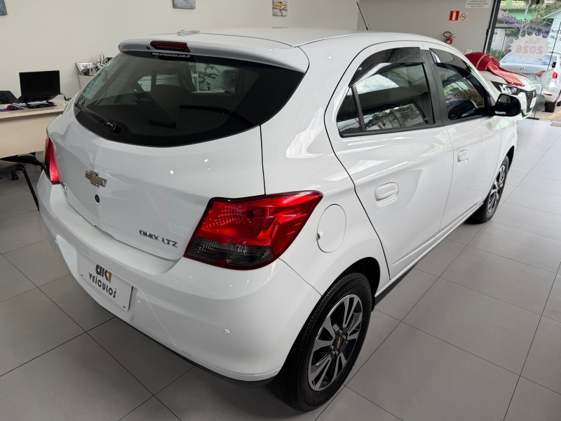 ONIX 1.4 MPFI LTZ 8V FLEX 4P AUTOMÁTICO - 2014 - CAXIAS DO SUL