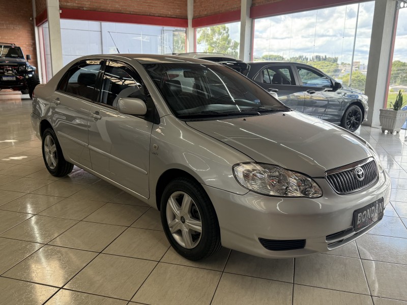 COROLLA 1.6 XLI 16V GASOLINA 4P AUTOMÁTICO - 2004 - FARROUPILHA