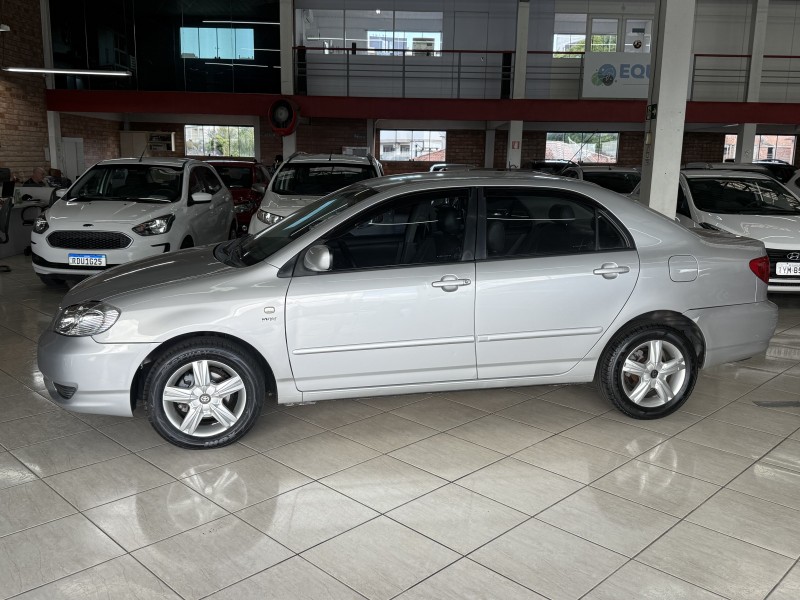 COROLLA 1.6 XLI 16V GASOLINA 4P AUTOMÁTICO - 2004 - FARROUPILHA
