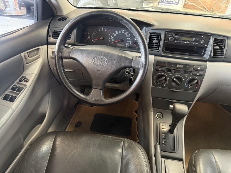 COROLLA 1.6 XLI 16V GASOLINA 4P AUTOMÁTICO - 2004 - FARROUPILHA