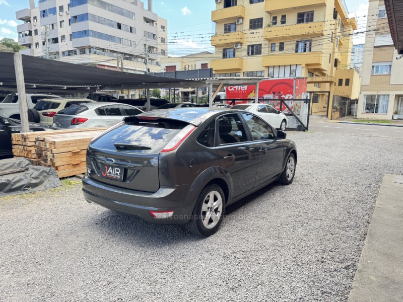 FOCUS 1.6 GLX SIGMA 16V FLEX 4P MANUAL - 2013 - GARIBALDI