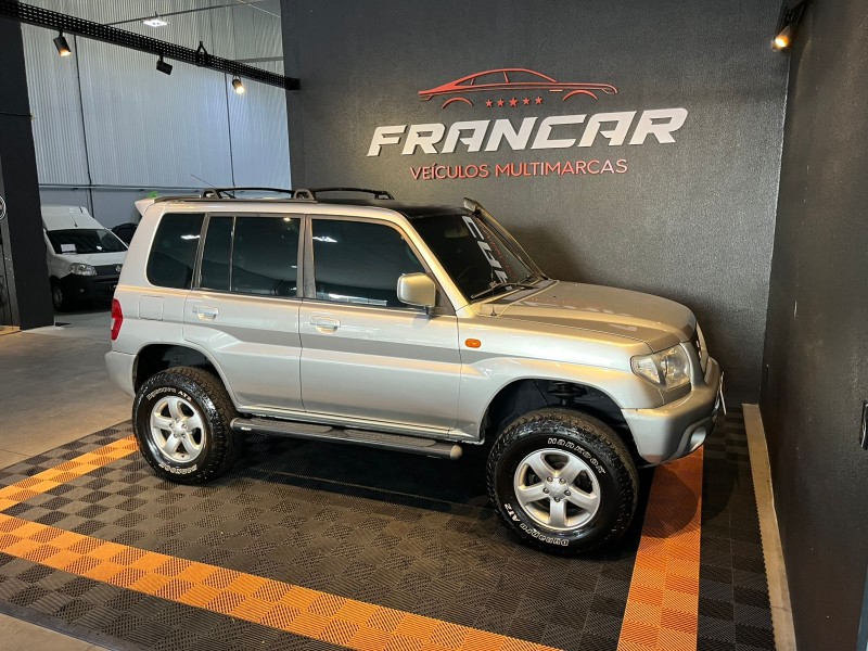 PAJERO TR4 2.0 4X4 16V 131CV GASOLINA 4P MANUAL - 2005 - ANTôNIO PRADO