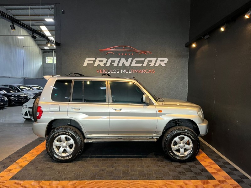 PAJERO TR4 2.0 4X4 16V 131CV GASOLINA 4P MANUAL - 2005 - ANTôNIO PRADO