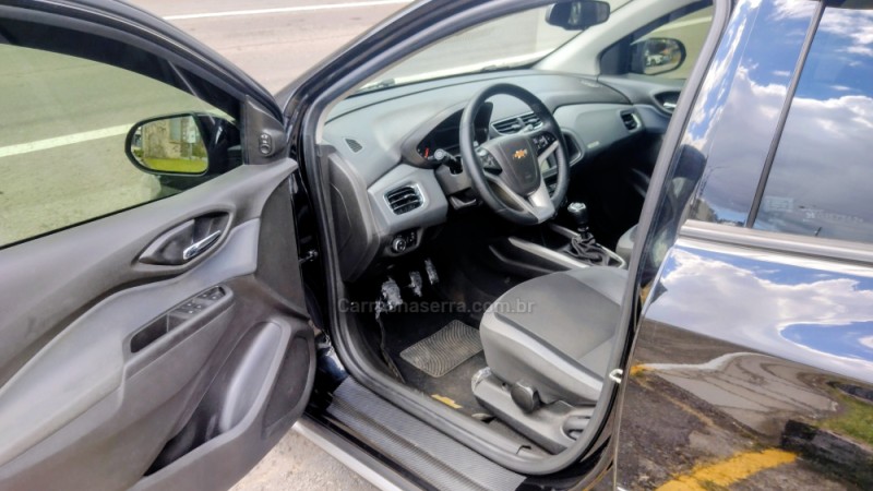 ONIX 1.4 MPFI ACTIV 8V FLEX 4P MANUAL - 2019 - CAXIAS DO SUL