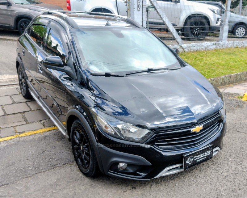 ONIX 1.4 MPFI ACTIV 8V FLEX 4P MANUAL - 2019 - CAXIAS DO SUL
