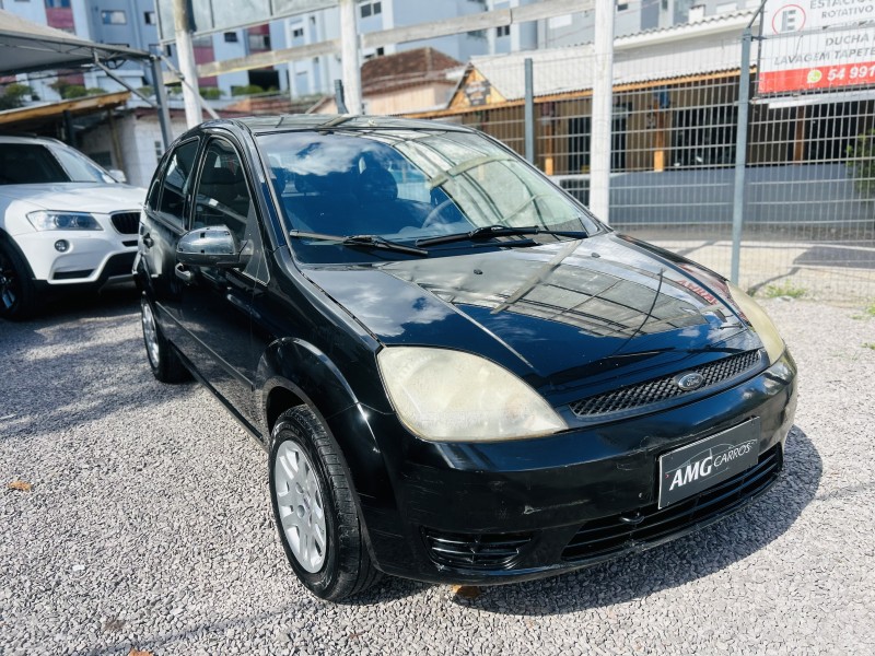 FIESTA 1.0 MPI PERSONNALITÉ 8V FLEX 4P MANUAL - 2007 - CAXIAS DO SUL