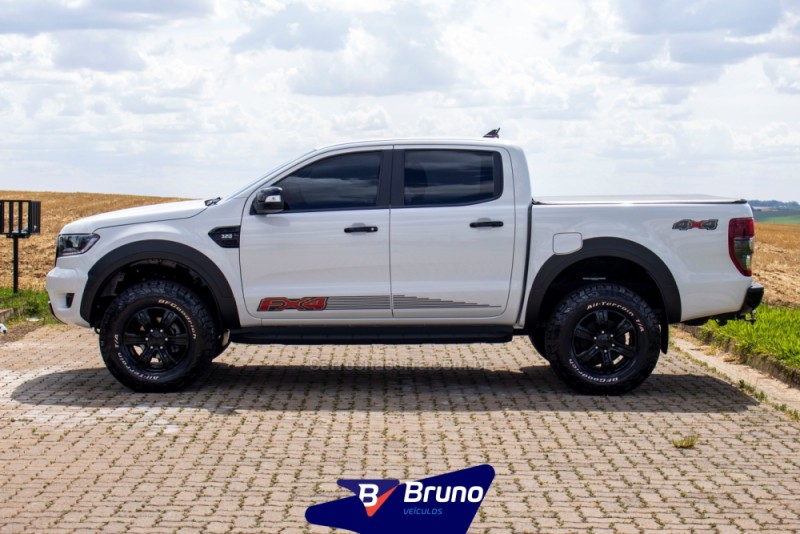 RANGER 3.2 FX4 20V CD 4X4 DIESEL 4P AUTOMÁTICO - 2023 - PALMEIRA DAS MISSõES