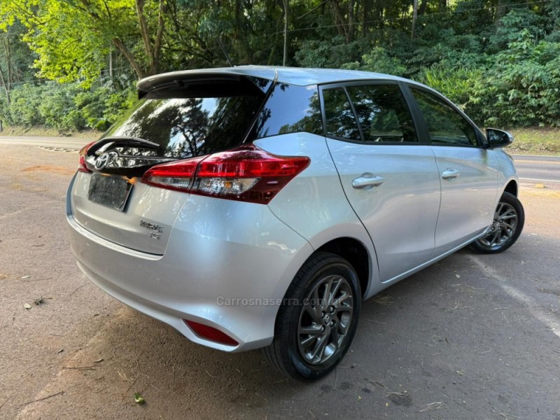 YARIS 1.5 XS CONNECT 16V FLEX 4P AUTOMÁTICO - 2023 - DOIS IRMãOS