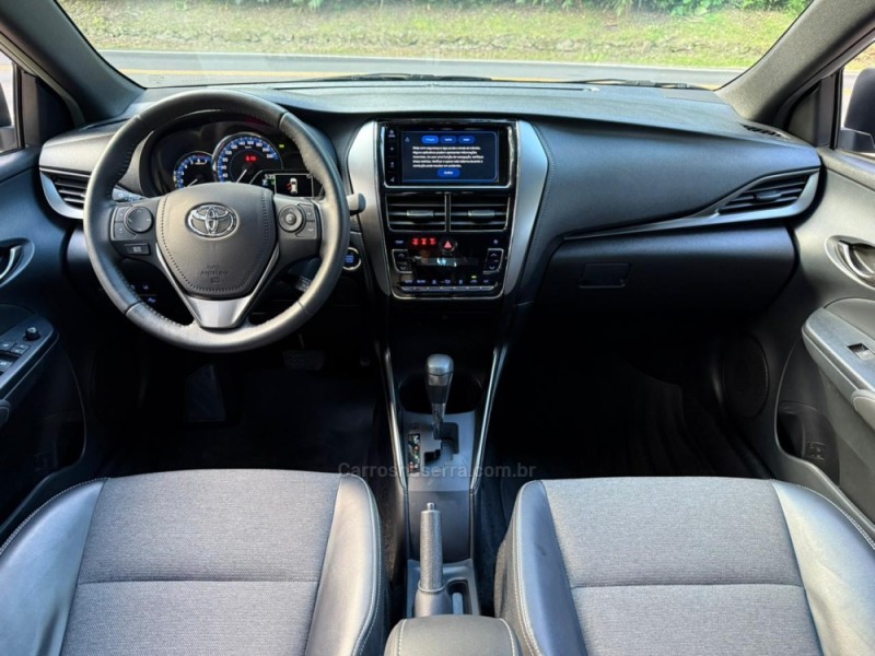 YARIS 1.5 XS CONNECT 16V FLEX 4P AUTOMÁTICO - 2023 - DOIS IRMãOS