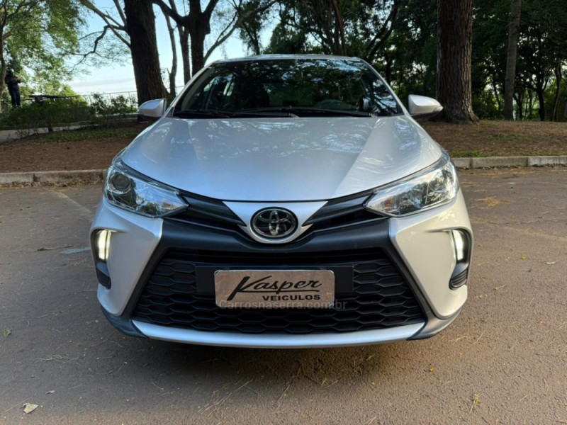 YARIS 1.5 XS CONNECT 16V FLEX 4P AUTOMÁTICO - 2023 - DOIS IRMãOS