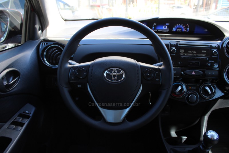 ETIOS 1.5 X PLUS 16V FLEX 4P MANUAL - 2020 - CAXIAS DO SUL