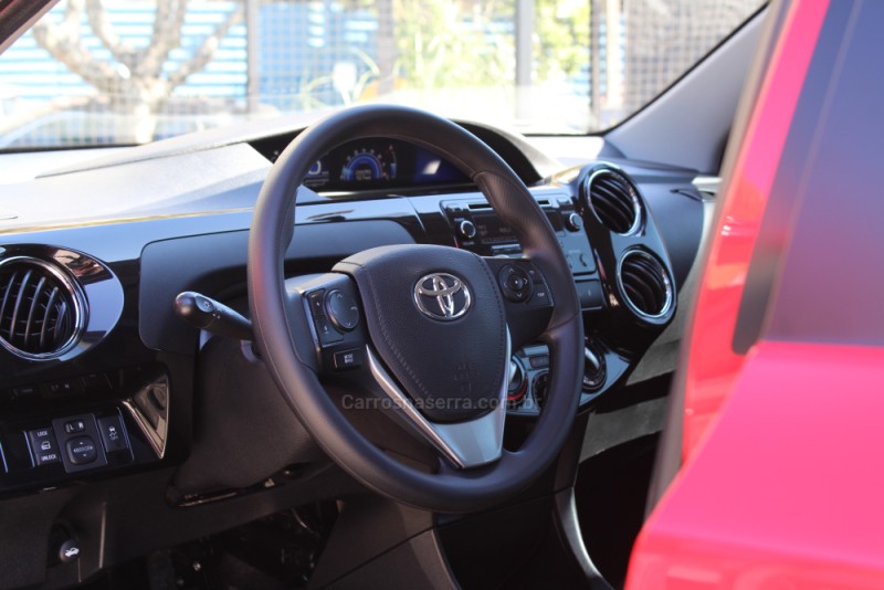 ETIOS 1.5 X PLUS 16V FLEX 4P MANUAL - 2020 - CAXIAS DO SUL