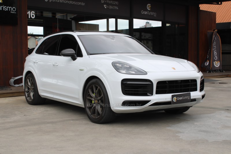 CAYENNE 3.0 V6 AWD E-HYBRID 4P AUTOMÁTICO - 2022 - CAXIAS DO SUL