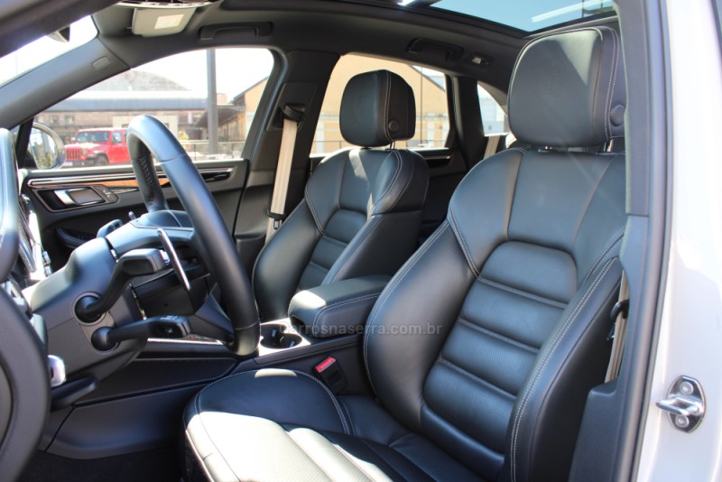 MACAN 2.0 16V GASOLINA 4P AUTOMÁTICO - 2022 - CAXIAS DO SUL