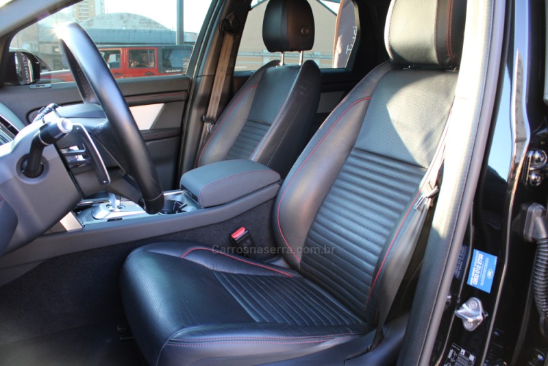 DISCOVERY SPORT 2.0 P250 R-DYNAMIC SE TURBO FLEX 4P AUTOMÁTICO - 2021 - CAXIAS DO SUL