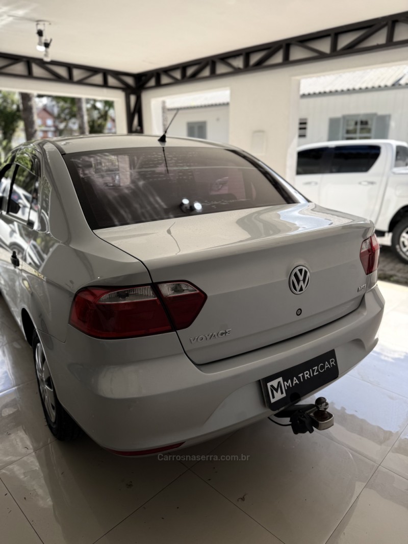 VOYAGE 1.0 MI CITY 8V FLEX 4P MANUAL - 2015 - CANELA