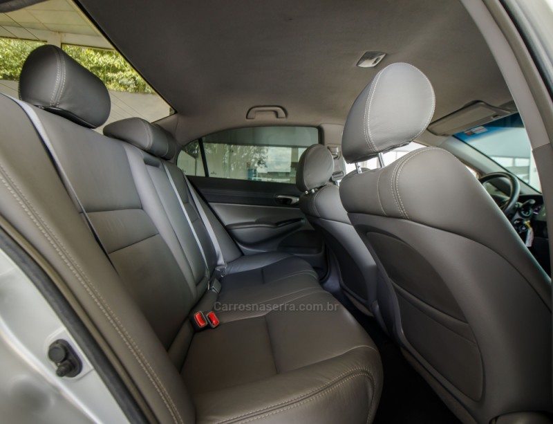 CIVIC 1.8 LXS 16V GASOLINA 4P AUTOMÁTICO - 2010 - NOVO HAMBURGO