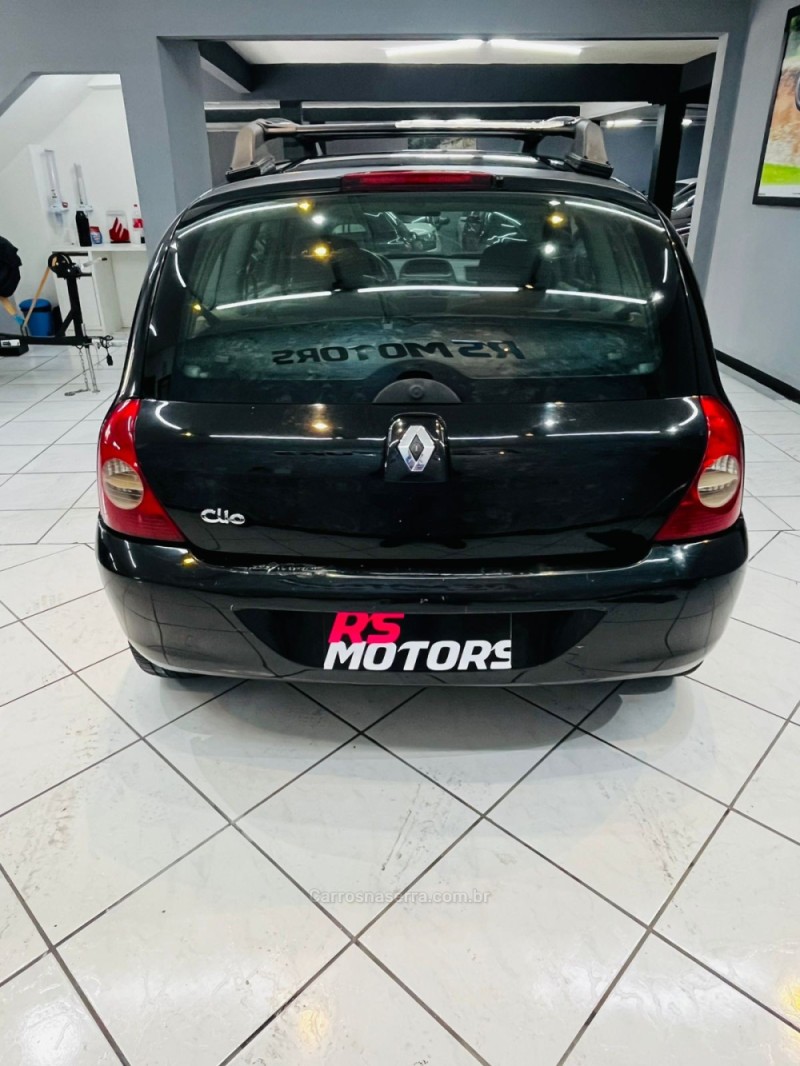 CLIO 1.0 CAMPUS 16V FLEX 2P MANUAL - 2011 - CAXIAS DO SUL