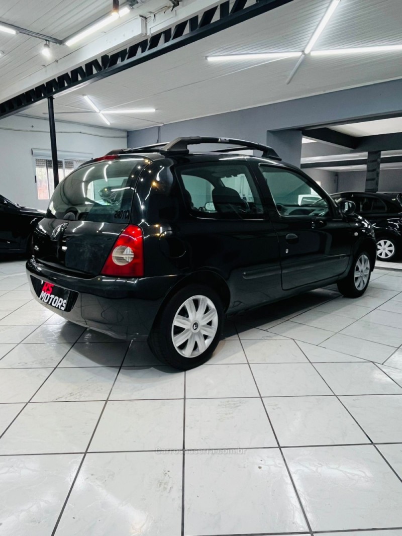 CLIO 1.0 CAMPUS 16V FLEX 2P MANUAL - 2011 - CAXIAS DO SUL