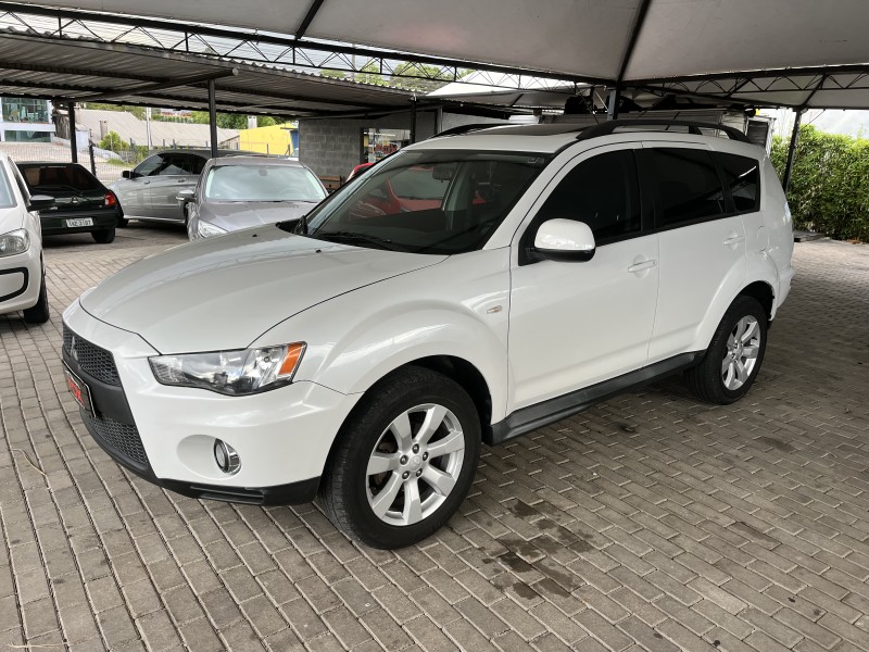 outlander 2.0 16v gasolina 4p automatico 2012 caxias do sul