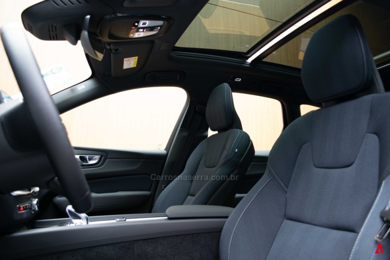 XC60 2.0 T8 ULTRA AWD HÍBRIDO 4P AUTOMÁTICO - 2026 - GARIBALDI